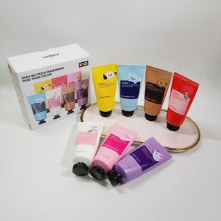 쿤달 BT21 시어버터 앤 마카다미아 퓨어 핸드크림 50ml 7구 기프트 세트 — 5점을 준 리뷰어가 2021년 3월 올린 사용 사진