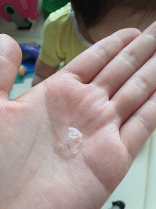 체르엠 스템앤셀 비타민 브라이트닝 에센스 30ml 1개 — 4점을 준 리뷰어가 2021년 10월 올린 사용 사진