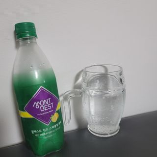몽베스트 Montbest with Sparkling water Lemon OR Lime 20병(랜덤) — 5점을 준 리뷰어가 2022년 8월 올린 사용 사진