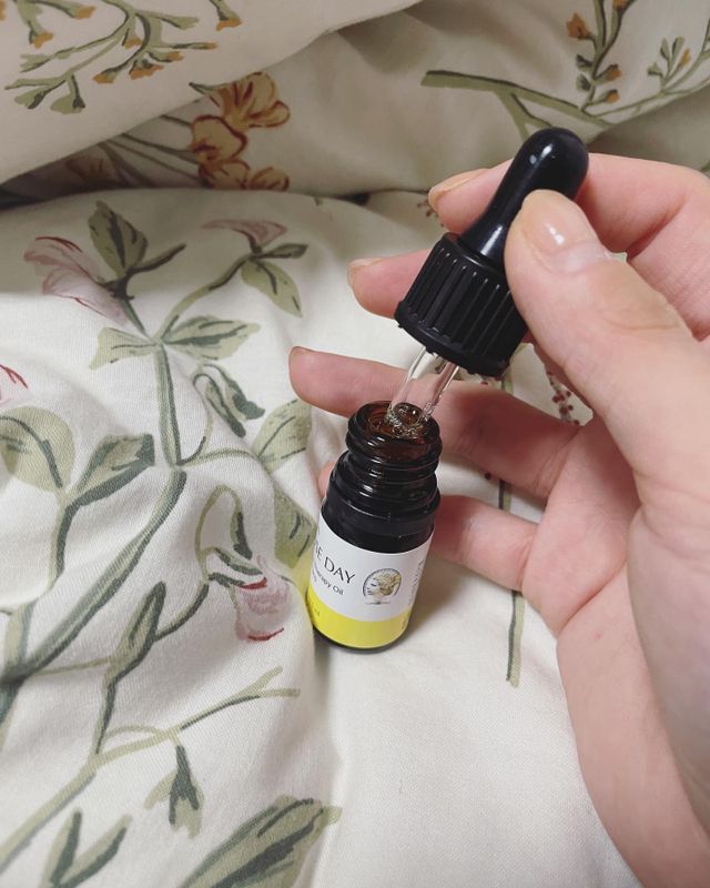 라라로즈데이 시즌2 천연 아로마오일 Y존 케어 속옷향수 이너퍼퓸 5ml  여성의 자존감을 UP시키자 리뷰 사진