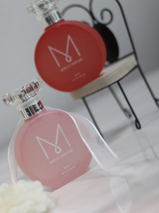 자연스러운 샴푸향이 나는 메블릭퍼퓸 케라 50ml +상큼달달한 라즈베리향이 나는 메블릭퍼퓸 라즈베리 50ml — 5점을 준 리뷰어가 2022년 9월 올린 사용 사진