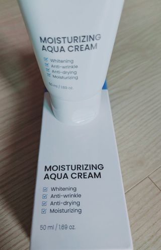 더마포레스트 모이스처라이징 아쿠아크림 / 수분크림 히알루론산 펩타이드 보습 미백 주름개선 — 5점을 준 리뷰어가 2021년 7월 올린 사용 사진