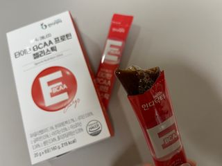 [인디닥터] 타이탄 BCAA 프로틴 젤리스틱 — 4.5점을 준 리뷰어가 2022년 5월 올린 사용 사진