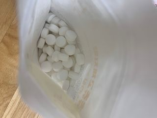 녹다 츄츄고체치약 150정 프로폴리스 죽염 씹는 치약 — 5점을 준 리뷰어가 2022년 12월 올린 사용 사진