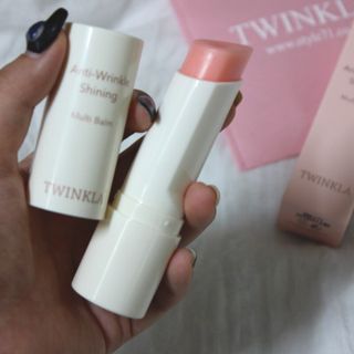 트윙클라 안티링클 샤이닝 멀티밤 — 4점을 준 리뷰어가 2022년 7월 올린 사용 사진