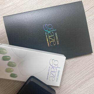 데싱디바 글레이즈 젤네일 스노쿨링 네일_5종 중 택 1 — 5점을 준 리뷰어가 2021년 8월 올린 사용 사진