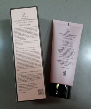 오투에니원 인컨보 바디 퍼퓸 샤워 젤 200ml — 5점을 준 리뷰어가 2023년 2월 올린 사용 사진