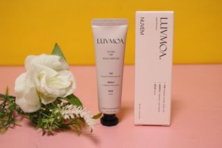 러브모아 향수 고체향수 승무원 고체향수 바르는 향수 니치향수 도손 우드세이지 앤 씨솔트 — 5점을 준 리뷰어가 2023년 1월 올린 사용 사진