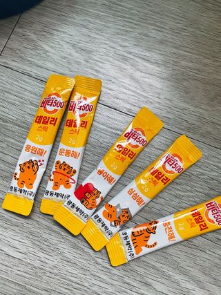 광동생활건강 프리 [광동] VB와 VC를 함유한 멀티 비타민 비타 500 데일리 스틱 180포 — 5점을 준 리뷰어가 2022년 6월 올린 사용 사진