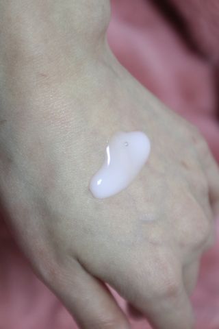 리더스코스메틱 리더스 카밍 바이오틱스 에센스 워터 — 5점을 준 리뷰어가 2021년 1월 올린 사용 사진