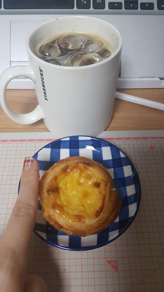 디앙뜨 포르투갈 에그타르트 오리지널 맛+패션후르츠+초콜릿타르트 맛 중 택1 — 5점을 준 리뷰어가 2021년 7월 올린 사용 사진