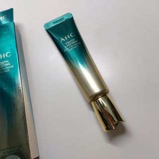 [NEW 탄력유턴 아이크림] AHC 유스 래스팅 리얼 아이크림 포 페이스 — 5점을 준 리뷰어가 2021년 3월 올린 사용 사진