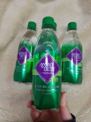 몽베스트 Montbest with Sparkling water Lime20병 — 5점을 준 리뷰어가 2022년 11월 올린 사용 사진