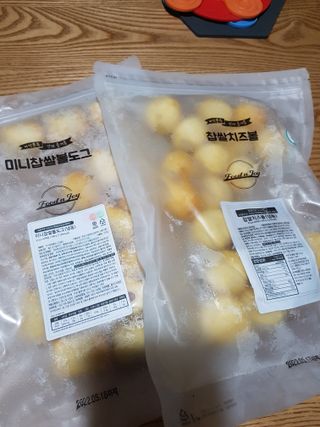 Dog&Ball 독앤볼 [Dog&Ball] 미니찹쌀볼도그 찹쌀치즈볼 — 5점을 준 리뷰어가 2021년 8월 올린 사용 사진