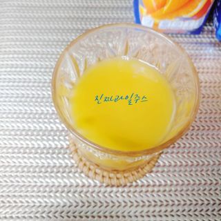 [차바] 발렌시아 오렌지주스 2개 — 4.5점을 준 리뷰어가 2021년 10월 올린 사용 사진