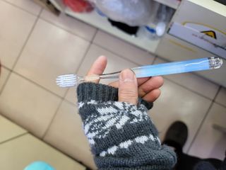 에브리모먼트 에브리 모먼트 칫솔 Every moment toothbrush — 5점을 준 리뷰어가 2022년 2월 올린 사용 사진