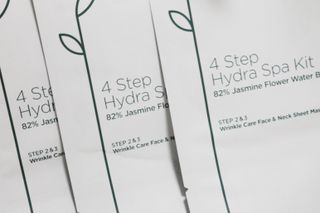 태그스킨 4스텝 주름개선 피부미백 영양 마스크팩 3개 세트(최신버전) — 5점을 준 리뷰어가 2022년 5월 올린 사용 사진