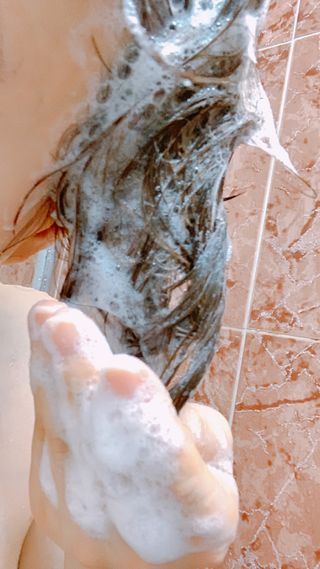 방방곳곳 편림초 마이크로바이옴 샴푸 — 5점을 준 리뷰어가 2022년 4월 올린 사용 사진