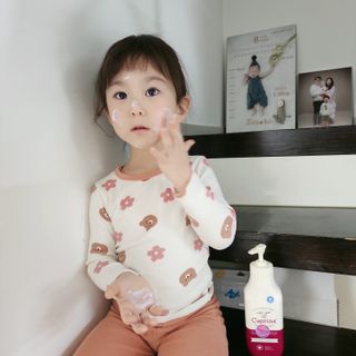 카프리나 프레쉬 산양밀크 모이스춰라이징 바디로션 350ml(오리지널향) — 5점을 준 리뷰어가 2022년 12월 올린 사용 사진