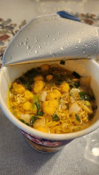 NISSIN 닛신 컵누들  4종 - 씨푸드오리지날, 씨푸드 스파이시, 씨푸드 커리, 씨푸드 XO소스 — 5점을 준 리뷰어가 2023년 2월 올린 사용 사진