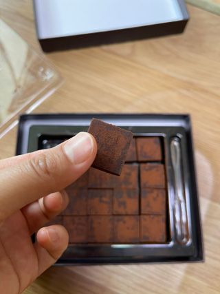 연말/새해선물 동물성 지방 NO 맛있는 비건 생초콜릿 카카올라다크 생초콜릿 — 5점을 준 리뷰어가 2021년 10월 올린 사용 사진