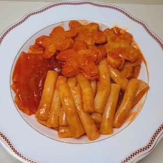 빨간키트 떡볶이 밀키트 2~3인분 매운맛 국물 떡볶이 만들기 쉬운 황금 레시피 분말 소스로 간편한 요리 — 5점을 준 리뷰어가 2021년 10월 올린 사용 사진