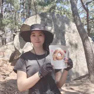 CJ올리브영 베리 & 체리 프로틴 베이글칩 / 치즈 & 복숭아 프로틴 베이글칩 — 5점을 준 리뷰어가 2023년 4월 올린 사용 사진