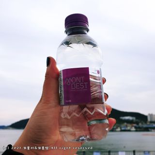 몽베스트 [MONTBEST] 330mL 20병 — 5점을 준 리뷰어가 2021년 10월 올린 사용 사진