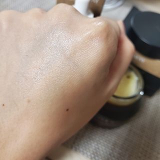 마리엔메이  이데베논 블랙베리 보습 크림 + 세럼 — 4.5점을 준 리뷰어가 2021년 10월 올린 사용 사진