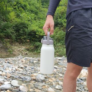 모즈스웨덴 MOZ 스웨덴 316 스텐 대용량 원터치 손잡이 보냉보온병 — 5점을 준 리뷰어가 2023년 8월 올린 사용 사진