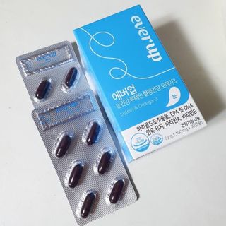 [몸엔용] 에버업 멀티비타민&미네랄, 눈건강 루테인 혈행건강 오메가3, 면역 프로바이오틱스 3종 택1 — 5점을 준 리뷰어가 2022년 4월 올린 사용 사진