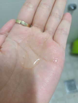 달리프 진저 베러 퍼퓸 탈모 완화 샴푸 1000ml 향 3종 — 4.5점을 준 리뷰어가 2021년 3월 올린 사용 사진