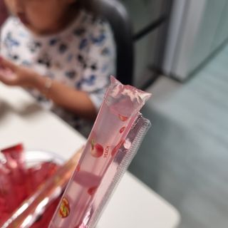 젤리벨리 젤리스틱 어쏘티드 900g — 5점을 준 리뷰어가 2022년 9월 올린 사용 사진