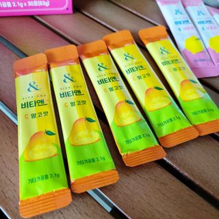 비타앤C 레몬맛, 망고맛 — 5점을 준 리뷰어가 2021년 5월 올린 사용 사진