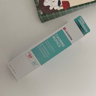 리더스코스메틱 리더스 카밍 바이오틱스 선 에센스 SPF 50+ PA++++ — 5점을 준 리뷰어가 2022년 8월 올린 사용 사진