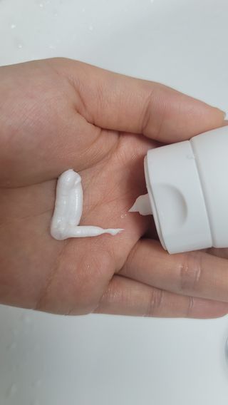 지지지 클린 퍼펙트 클렌징폼 120g — 5점을 준 리뷰어가 2022년 3월 올린 사용 사진