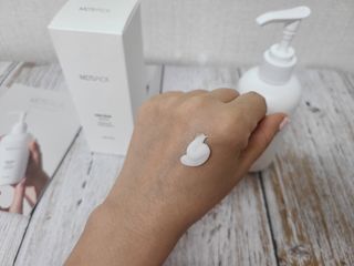 엠디스픽 무향 바리스타 핸드크림 대용량 250g — 5점을 준 리뷰어가 2022년 11월 올린 사용 사진