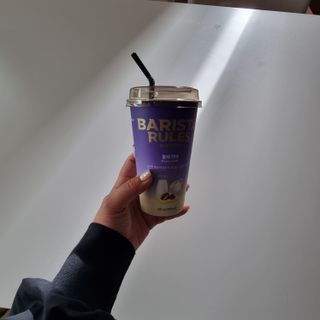 바리스타룰스 돌체 라떼 — 5점을 준 리뷰어가 2023년 4월 올린 사용 사진