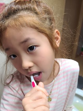 녹다 츄츄고체치약 150정 프로폴리스 죽염 씹는 치약 — 5점을 준 리뷰어가 2022년 12월 올린 사용 사진