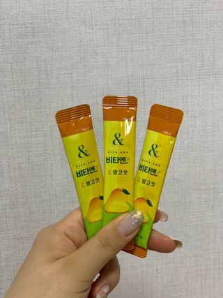비타앤C 레몬맛, 망고맛 — 4.5점을 준 리뷰어가 2021년 5월 올린 사용 사진
