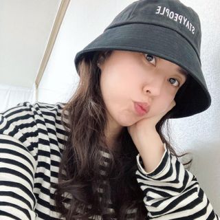 [스테이피플] STAYPEOPLE BUCKET HAT (BLACK) — 5점을 준 리뷰어가 2022년 9월 올린 사용 사진