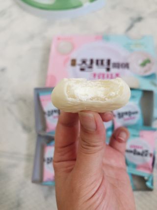 롯데제과 찰떡파이 크림치즈 — 4.5점을 준 리뷰어가 2021년 5월 올린 사용 사진