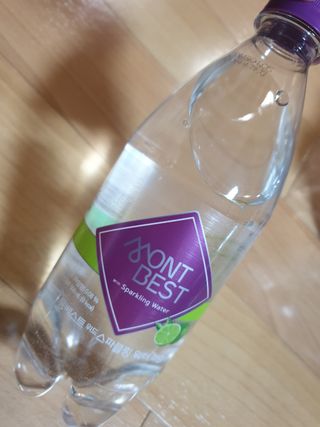 몽베스트 Montbest with Sparkling water 플레인/라임/레몬 20병(랜덤) — 5점을 준 리뷰어가 2024년 5월 올린 사용 사진