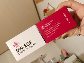 이지듀 DW-EGF 크림 다이브좀_콜라겐이 쏙쏙, 탄력피부로 다이빙 — 5점을 준 리뷰어가 2021년 2월 올린 사용 사진
