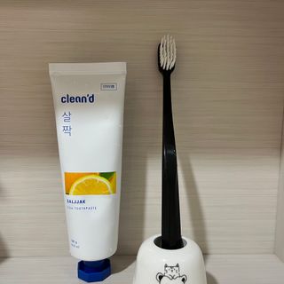 주식회사 클린디 [클린디] 고기능성 칫솔 세트_기능모/탄력모/미세모/초극세모 — 5점을 준 리뷰어가 2022년 4월 올린 사용 사진