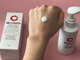 아토캐논(ATO CANNON) 아토캐논 고보습 바디로션 200ml — 5점을 준 리뷰어가 2022년 12월 올린 사용 사진