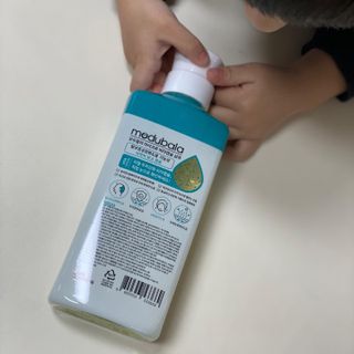 모두발라 마이크로 비타캡슐 탈모샴푸 — 5점을 준 리뷰어가 2022년 1월 올린 사용 사진