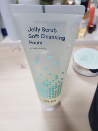 닥터에프파이브 젤리스크럽 소프트 클렌징폼 120ml — 5점을 준 리뷰어가 2022년 5월 올린 사용 사진