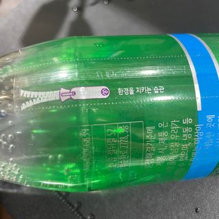 몽베스트 Montbest with Sparkling water Plain 20병 — 4.5점을 준 리뷰어가 2022년 6월 올린 사용 사진