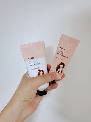 파시 FASCY 高保湿ハンドクリーム40ml+80ml セット — 5점을 준 리뷰어가 2021년 8월 올린 사용 사진